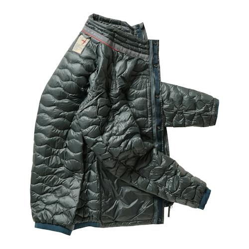 laydown image of Wave-Quilt Down Jacket