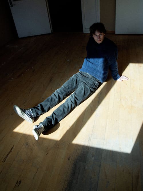 lifestyle image of Steady Eddie II Denim