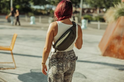 lifestyle image of Civic Access Sling 2L