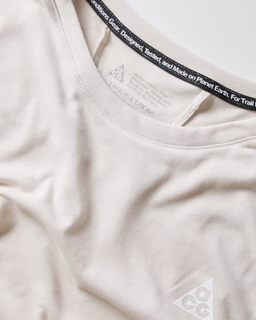 laydown detail image of ACG Solar Chase Short Sleeve T-Shirt