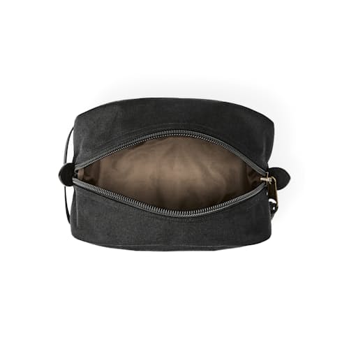 laydown image of Dryden Travel Pack