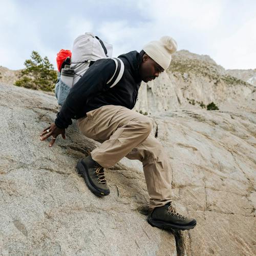 lifestyle image of MTN45 Mid GTX