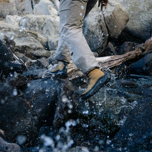 lifestyle image of MTN45 Mid GTX