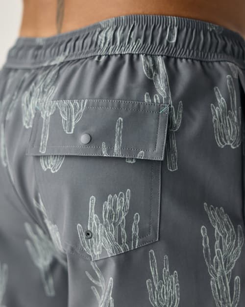on model image of Performance Lined Swim Trunk - 7"