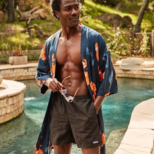 lifestyle image of Baggies Shorts - 5"