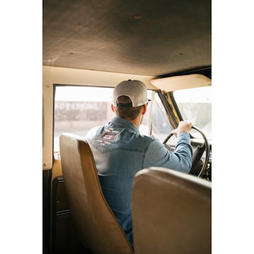 lifestyle image of Tonopah Western Pearl Snap Shirt