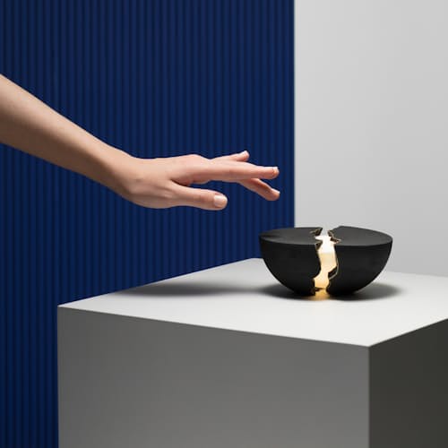 laydown image of Teno Light & Speaker