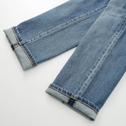 laydown detail image of Lightweight Stretch Denim - Slim
