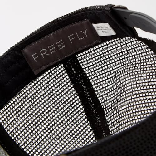 laydown image of Wave Snapback Hat