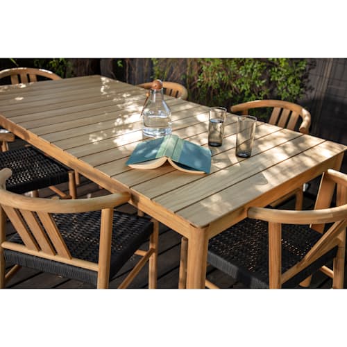 laydown image of The Outdoor Dining Set - 6 Chairs