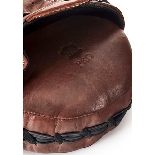 laydown image of Pro Leather Focus Pads