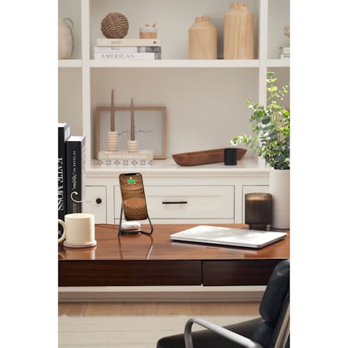 laydown image of MAG 2 Charging Stand