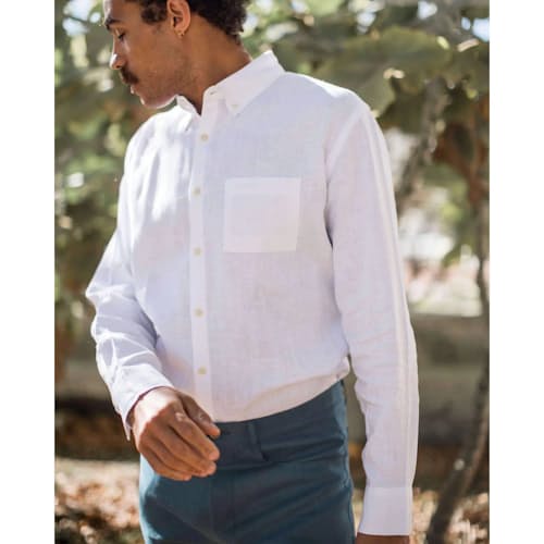 lifestyle image of Playa Linen Shirt