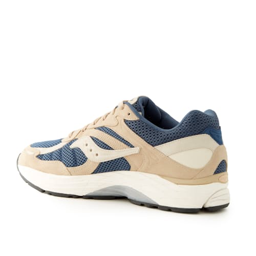 laydown image of Progrid Omni 9 Running shoe