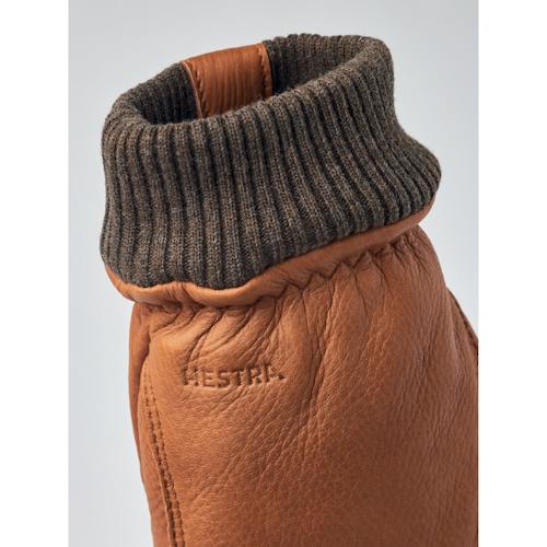 laydown image of Tore Glove