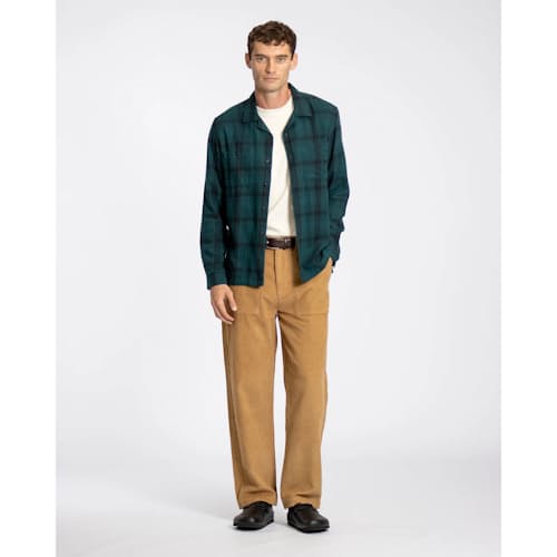 lifestyle image of Hiro Box Fit Check Long Sleeve Shirt