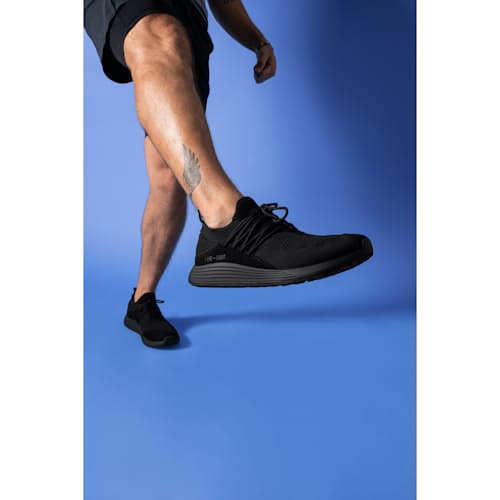 lifestyle image of Trainer AD 1 Sneaker