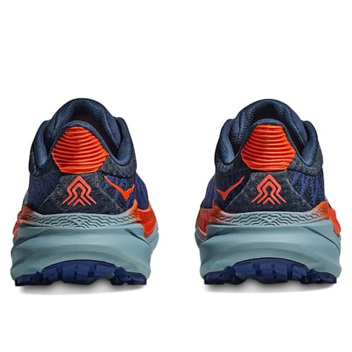 laydown image of Challenger ATR 7 Trail Running Shoe