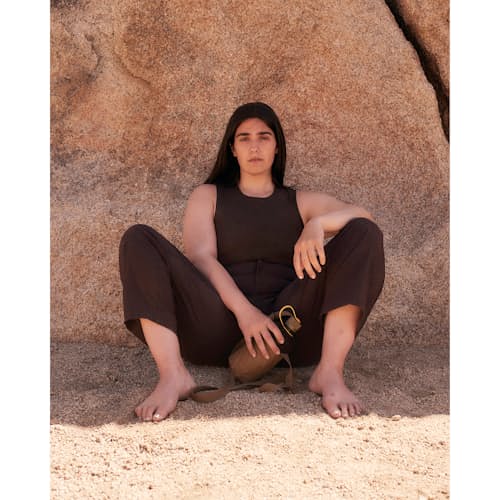 laydown image of Women's Base Bra_01