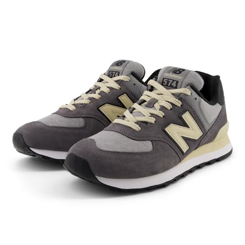 laydown image of 574 Trainer Sneaker