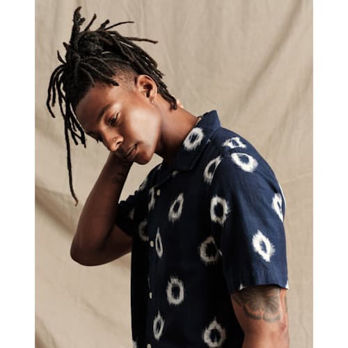 on model image of Didcot Camp Collar Shirt