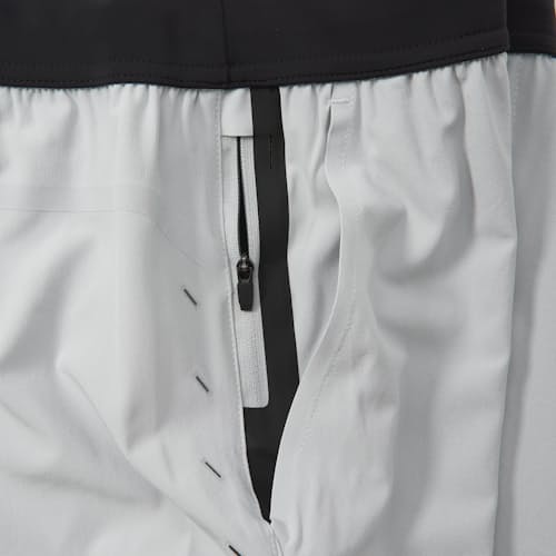 laydown image of Interval Unlined Short - 5"