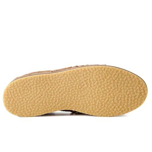 laydown image of Huarache