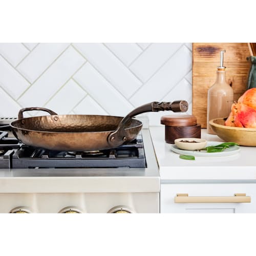 laydown image of Carbon Steel Deep Farmhouse Skillet