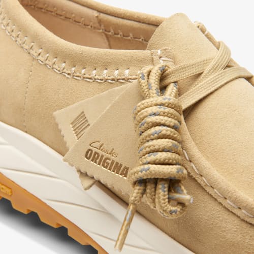 laydown detail image of Walla Eden Low Sneaker Boot