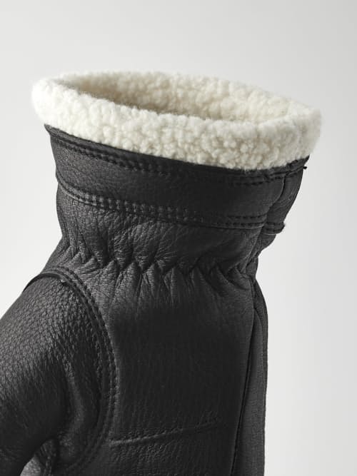 laydown detail image of Womens Boda Mitt