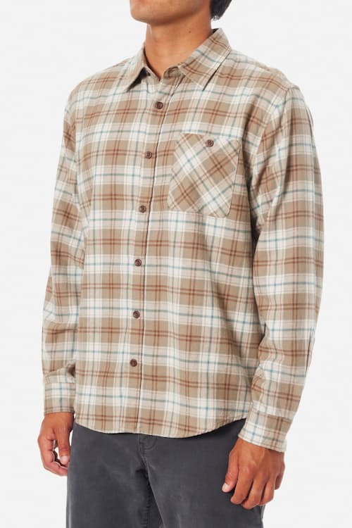 on model image of Derek Midweight Brushed Flannel
