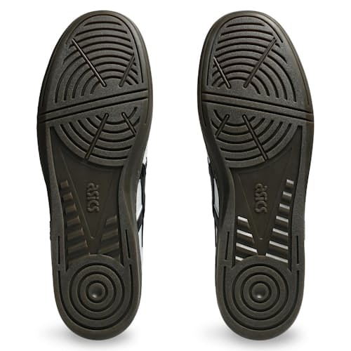 laydown image of Skyhand OG Sneaker