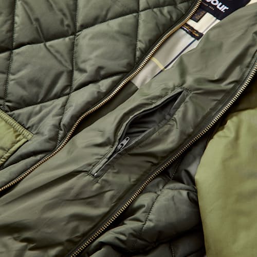 laydown detail image of Women's Barbour Milby Quilt