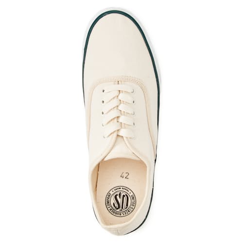 laydown image of Lot 010 Deck Shoe