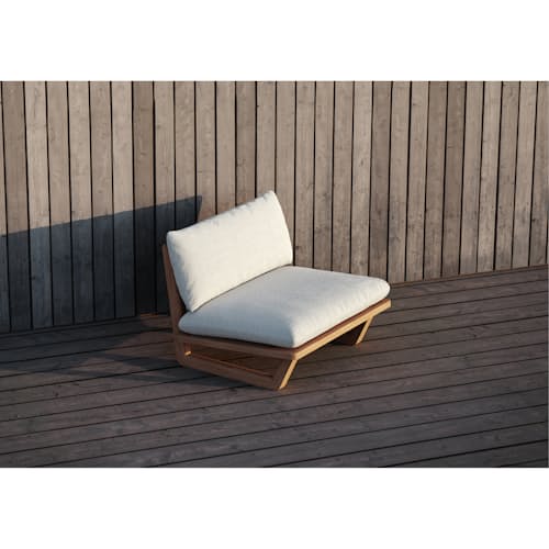 lifestyle image of Dweller Outdoor Chair