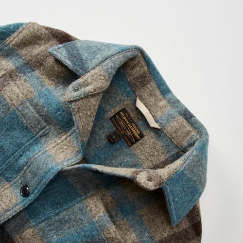 laydown detail image of Women's Wool Overshirt