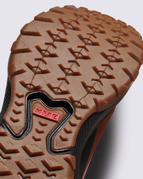 laydown detail image of MTE Crosspath Low Trail Sneaker