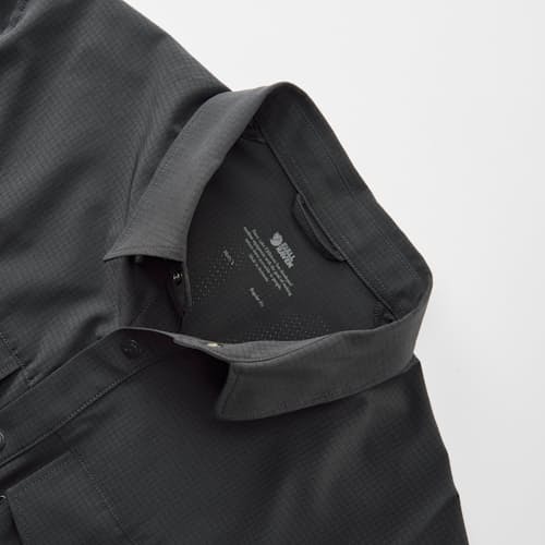 laydown detail image of Abisko Trekking Short Sleeve Shirt
