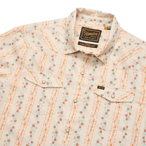 lifestyle image of H Bar B Short Sleeve Snapshirt
