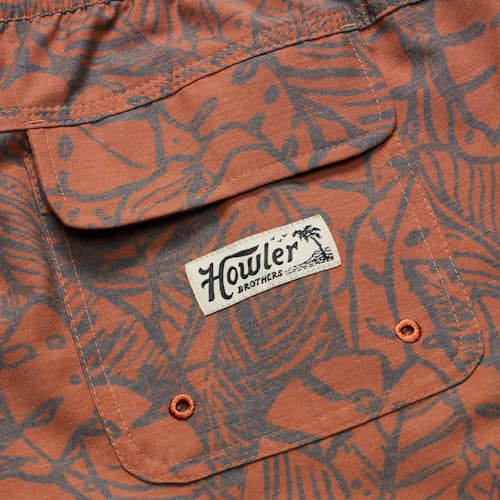 laydown detail image of Deep Set Swim Trunks - 7"