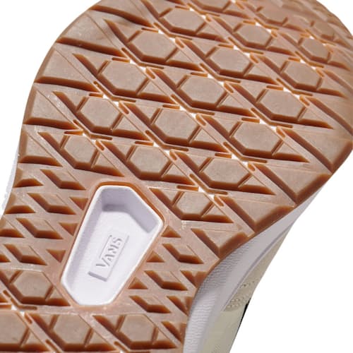 laydown detail image of MTE Ultrarange 2.0 SE Sneaker