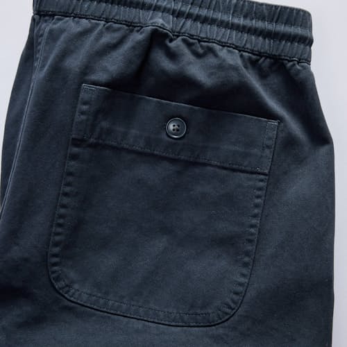 laydown detail image of The Apres Short - 7"
