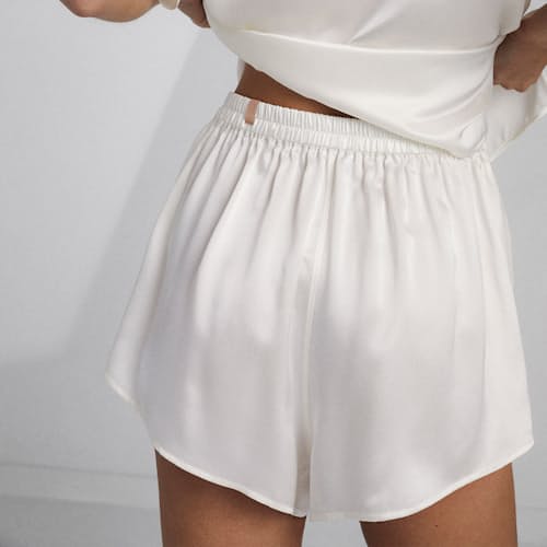 on model image of Women's Washable Silk Tee Short Set