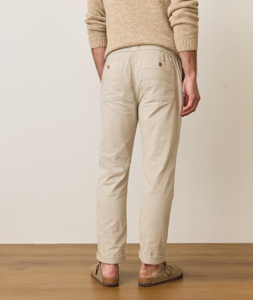 on model image of Saturday Stretch Beach Pant