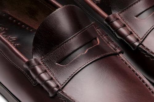 laydown detail image of Coraux Loafer