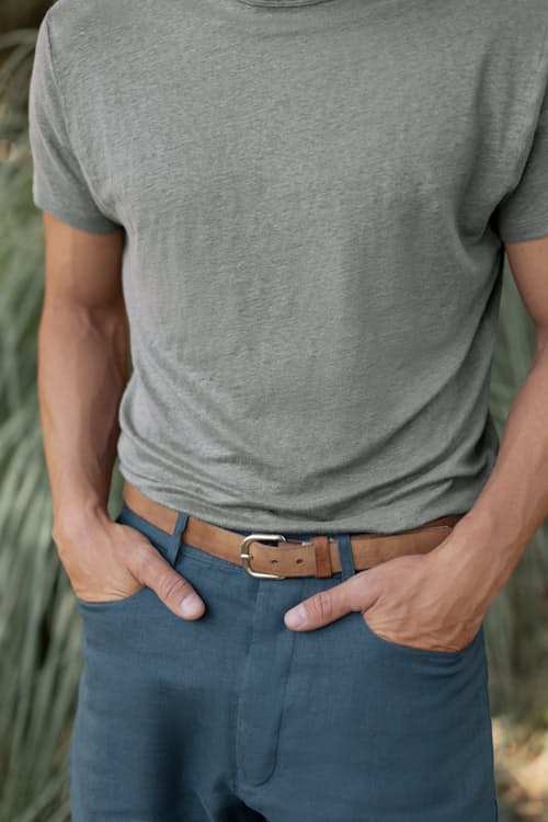lifestyle image of Sun Linen T-Shirt