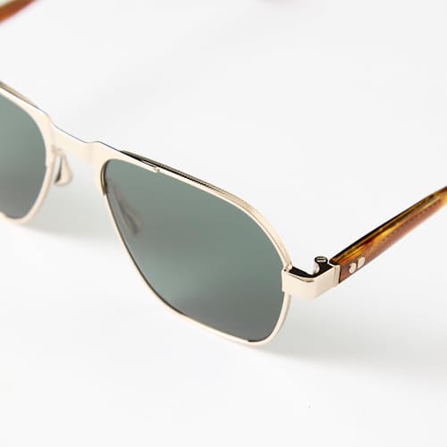 laydown detail image of Fraser M-Series Sunglasses