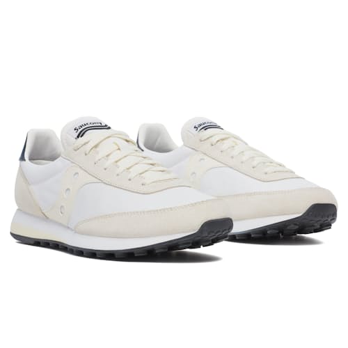 laydown image of Trainer 80