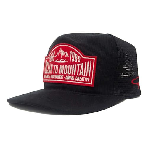 laydown image of Rallye Trucker