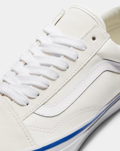 laydown detail image of Premium Old Skool Suede Sneaker